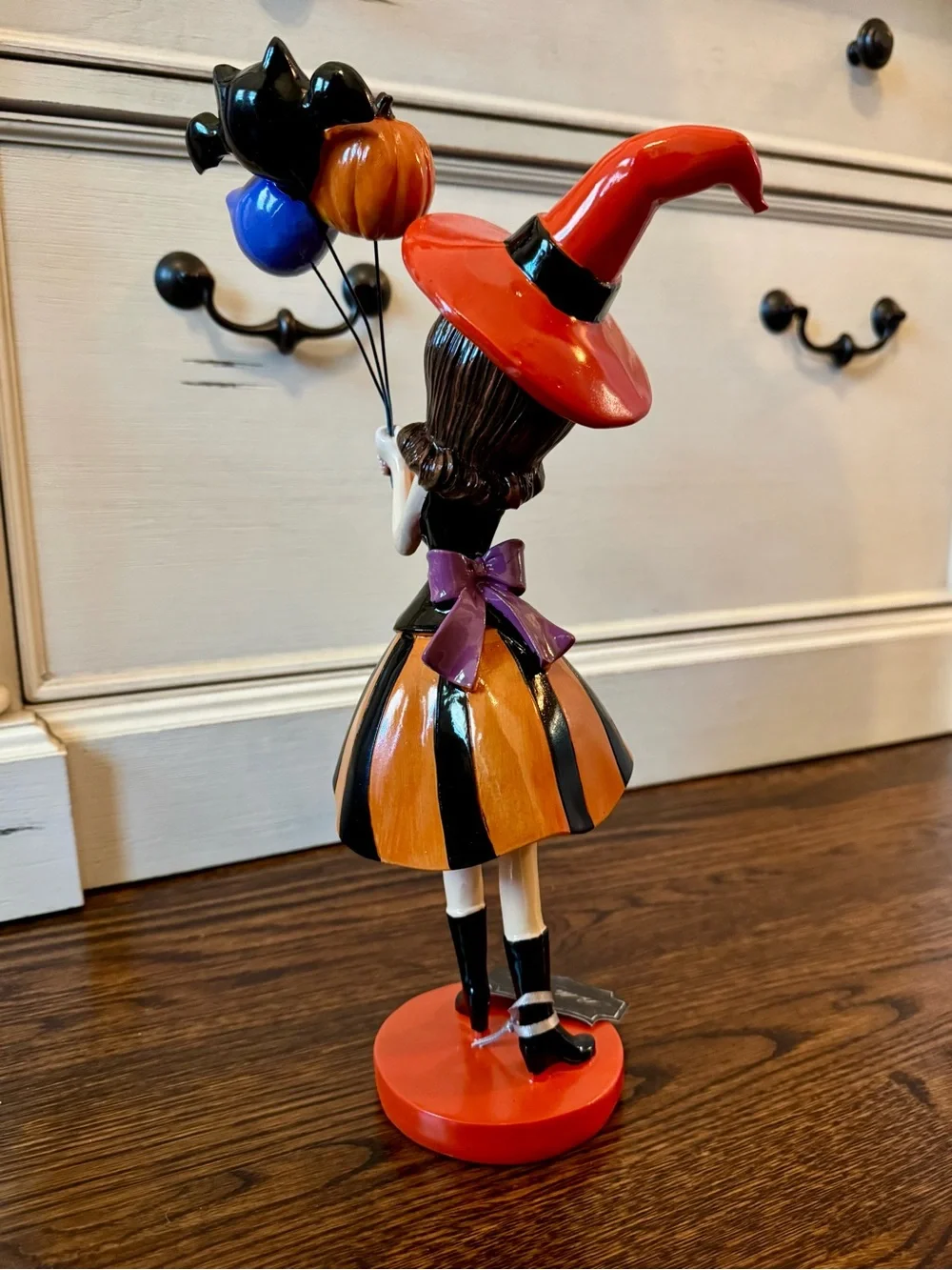 Viral Bella Lux Girl In Witch Costume Dress With Halloween Balloons